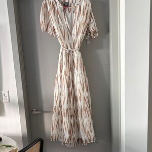 Vince Camuto White and Tan Maxi Dress NWT large